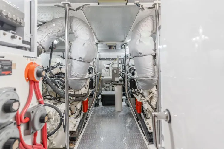 Slide: The Image of 2003 Transworld Custom - Image 34 - 34