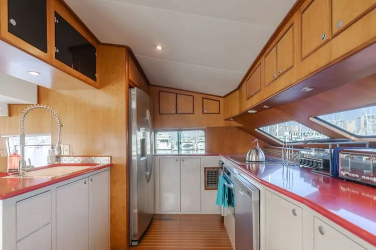 Slide: The Image of 2002 Mikelson 70 Sportfisher - Image 16 - 16