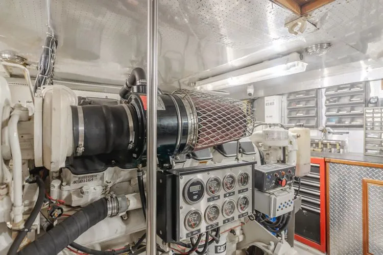 Slide: The Image of 2002 Mikelson 70 Sportfisher - Image 61 - 61