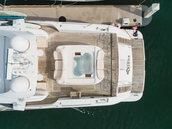 Slide: The Image of 2004 Mangusta 105 Sport - Image 7 - 7