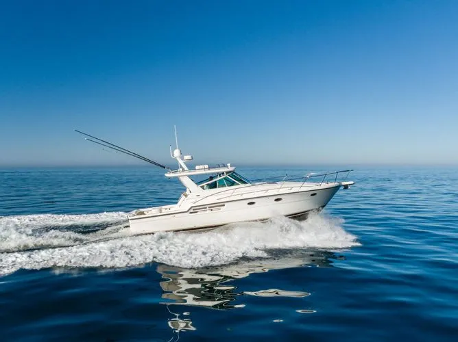 Slide: The Image of 2000 Tiara Yachts 4100 Open - Image 10 - 10