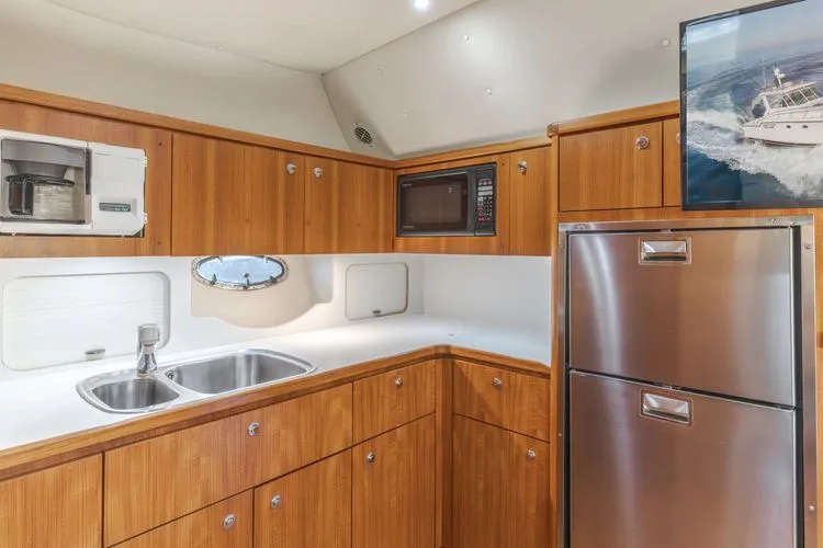 Slide: The Image of 2000 Tiara Yachts 4100 Open - Image 19 - 19