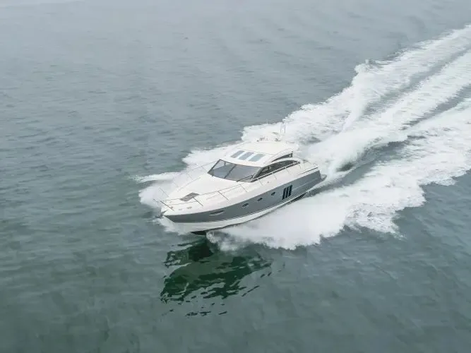 Slide: The Image of 2013 Princess V52 - Image 8 - 8