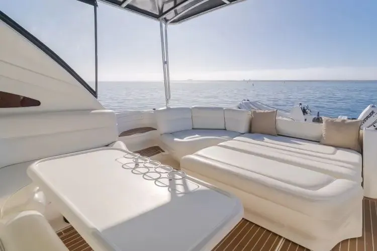 Slide: The Image of 2000 Sea Ray 540 Sundancer - Image 22 - 22