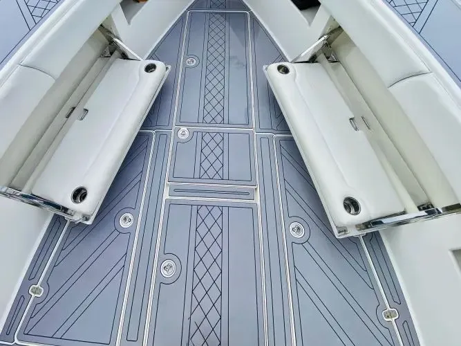 Slide: The Image of 2009 Seavee Ips - Image 10 - 10