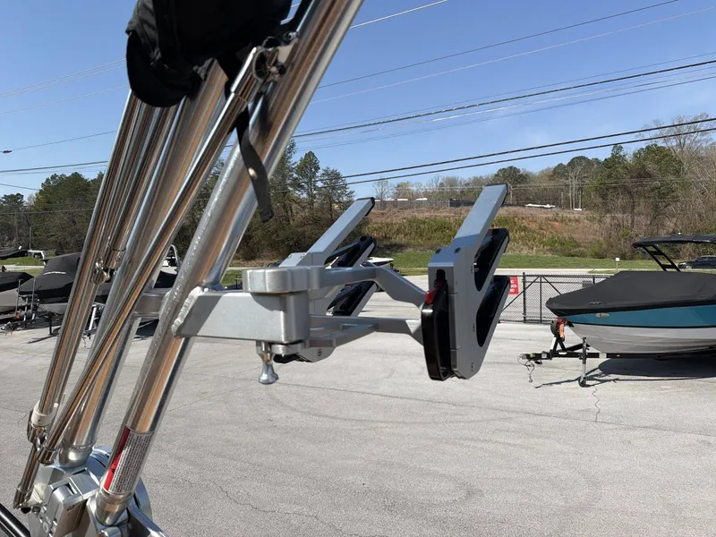 Slide: The Image of MasterCraft XT23 2023 - 17