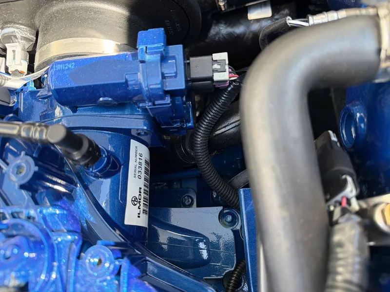 Slide: The Image of MasterCraft XT23 2023 - 9