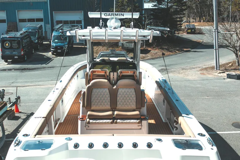 Slide: The Image of Everglades 315 Center Console 2024 - 74