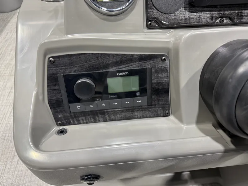 Slide: The Image of Fusion audio system in 2025 Tahoe Sport VRB 2385. - 13