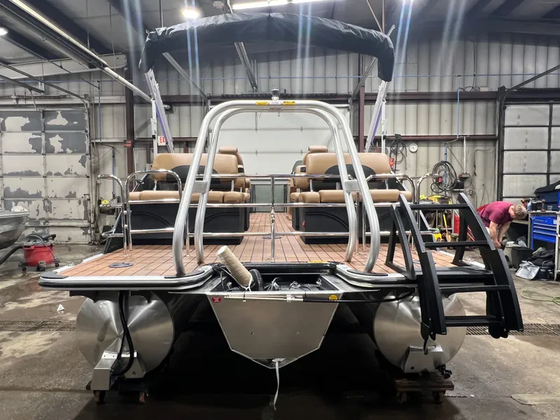 Slide: The Image of 2026 Bentley Pontoons Legacy 220 QSB in factory, interior view. - 39