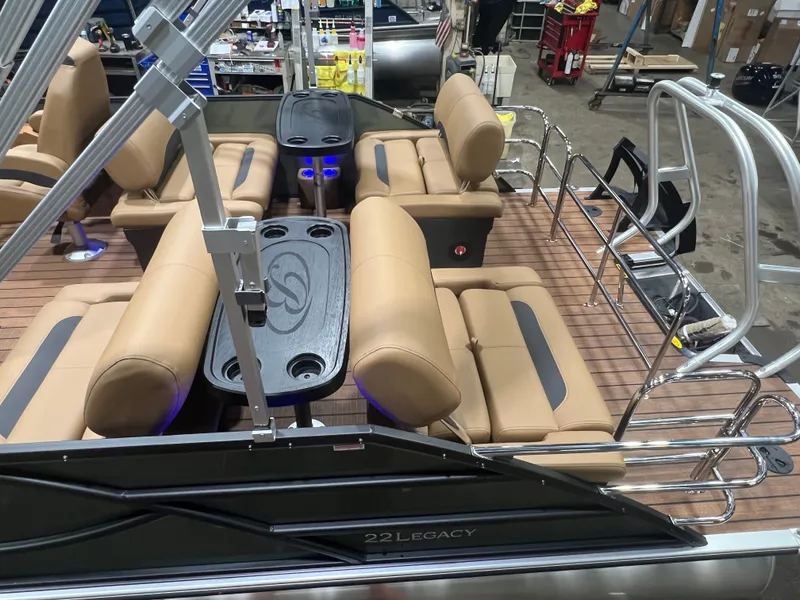 Slide: The Image of Interior of 2026 Bentley Pontoons Legacy 220 QSB Swingback. - 4