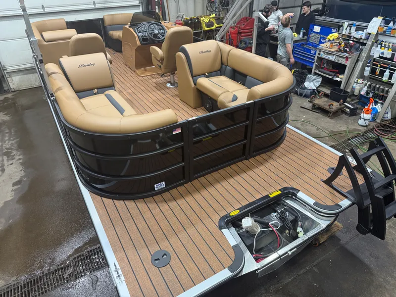 Slide: The Image of 2026 Bentley Pontoons Legacy 220 Navigator in workshop. - 39