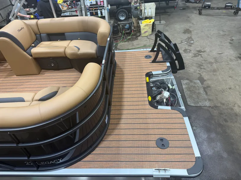 Slide: The Image of 2026 Bentley Pontoons Legacy 220 Navigator with Honda 4-Stroke EFI engine. - 5