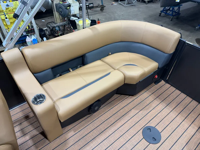 Slide: The Image of Luxurious seating in Bentley Pontoons Legacy 220 Navigator 2026. - 17