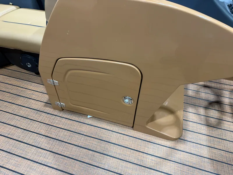 Slide: The Image of Interior of Bentley Pontoons Legacy 220 Navigator 2026. - 24