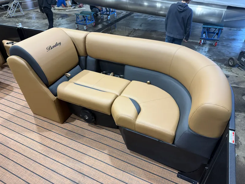 Slide: The Image of Luxurious Bentley Pontoons Legacy 220 seating, 2026 model. - 9