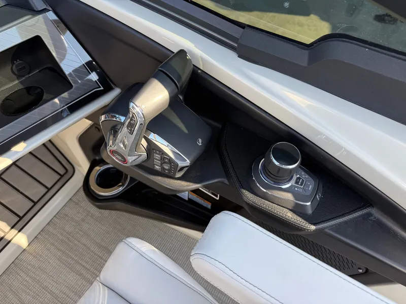 Slide: The Image of Bryant Calandra w/ 350 MAG - 320HP! 2015 - 15