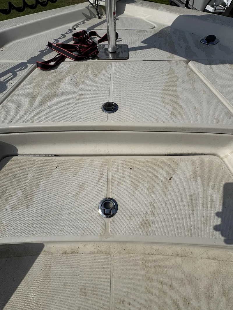 Slide: The Image of Deck of a 2020 Blue Wave 2200 PureBay boat. - 12