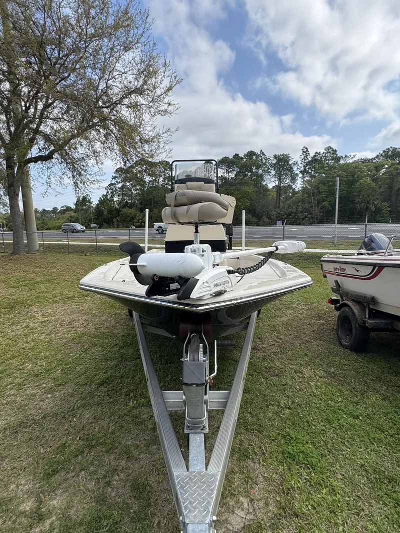 Slide: The Image of 2020 Blue Wave 2200 PureBay boat on trailer, side view. - 33