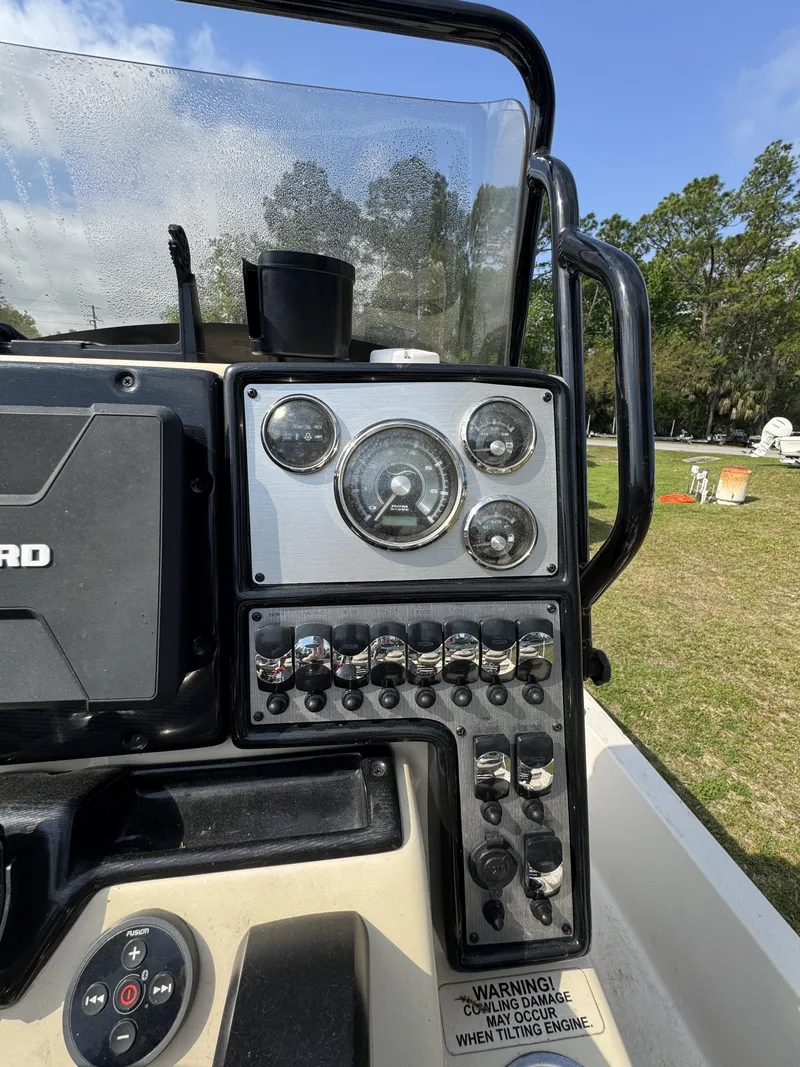 Slide: The Image of Dashboard of a 2020 Blue Wave 2200 PureBay boat. - 47