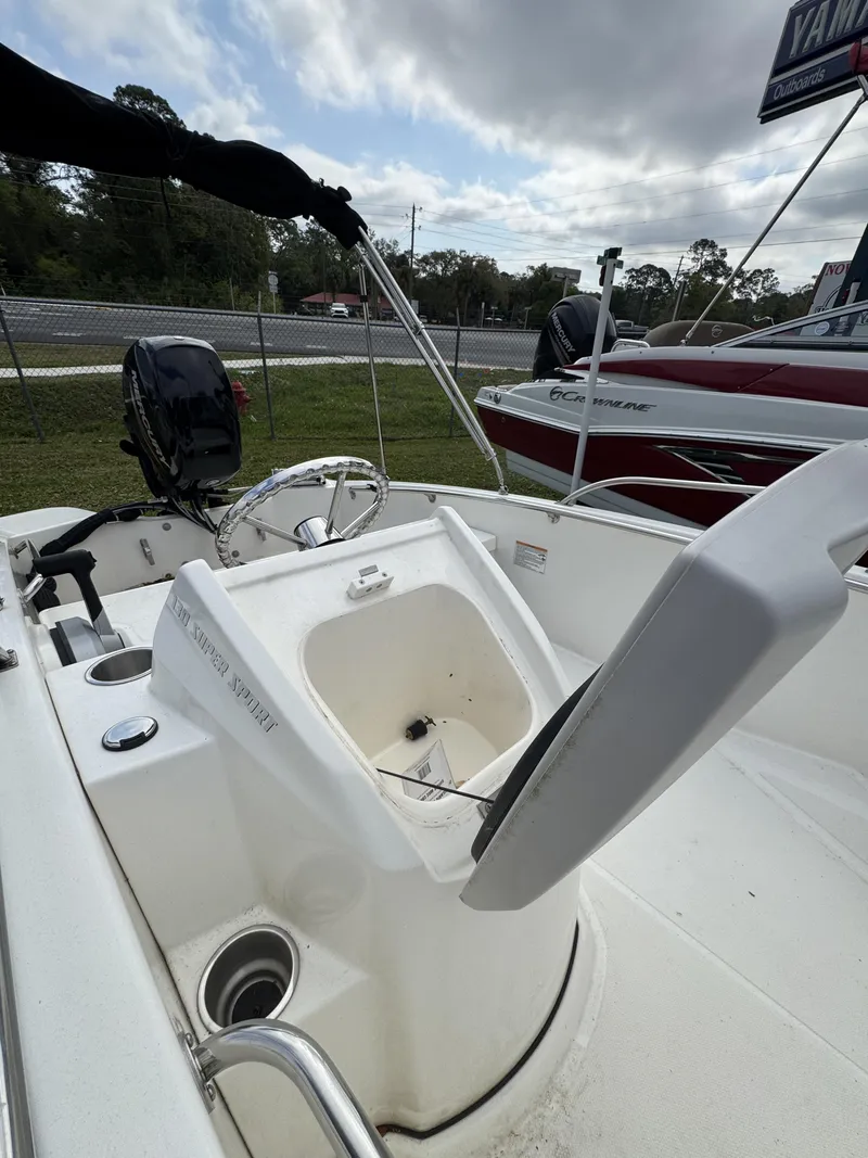 Slide: The Image of Boston Whaler 130 Super Sport 2024 - 19