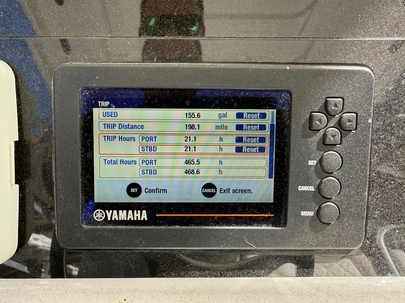 Slide: The Image of Edgewater 320 CC 2019 - 12