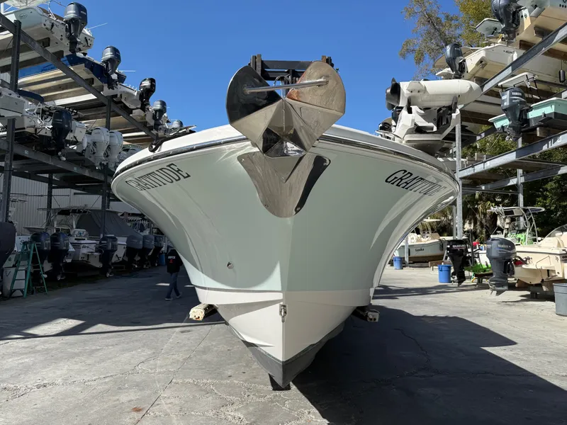 Slide: The Image of Edgewater 320 CC 2019 - 17