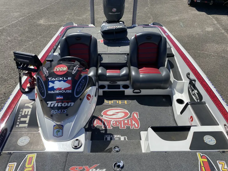 Slide: The Image of Triton 19X2 2008 - 13