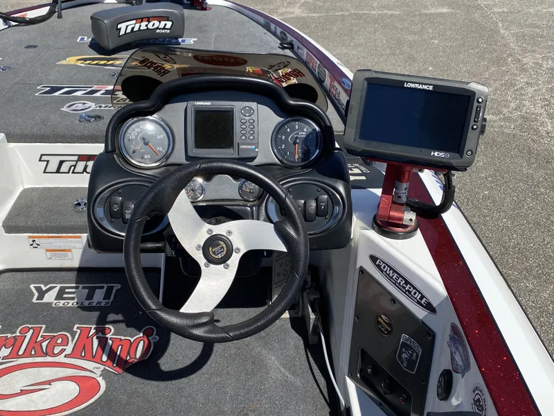 Slide: The Image of Triton 19X2 2008 - 7