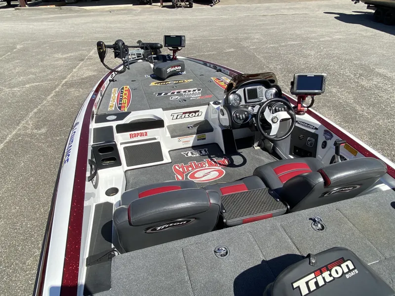 Slide: The Image of Triton 19X2 2008 - 9