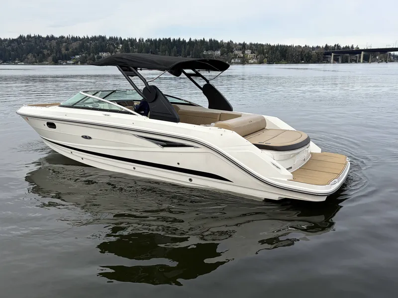 Slide: The Image of Sea Ray SLX 280 2019 - 4