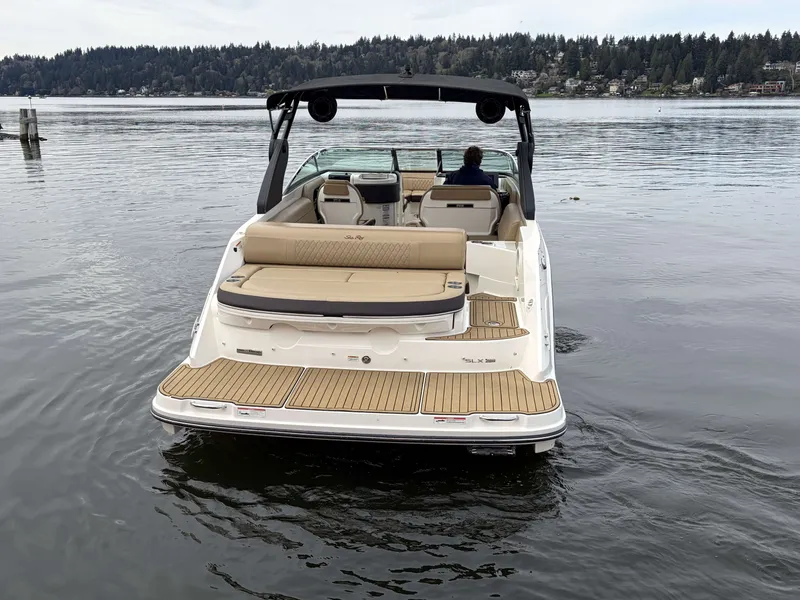 Slide: The Image of Sea Ray SLX 280 2019 - 7