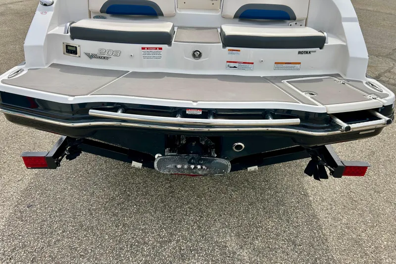 Slide: The Image of Rear view of 2017 Chaparral 203 Vortex boat with swim platform and seating. - 17