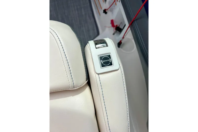 Slide: The Image of 2017 Chaparral 203 Vortex boat seat with rotate button detail. - 75
