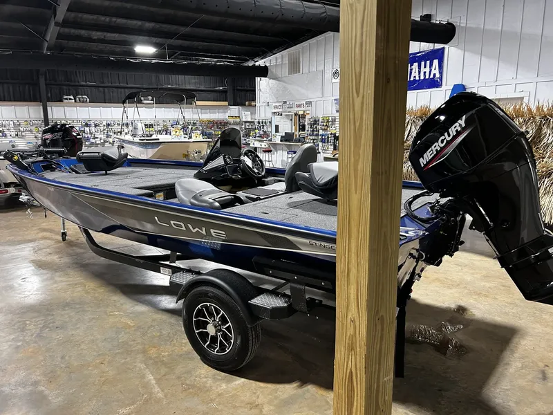 Slide: The Image of Lowe Stinger ST175 2026 - 5