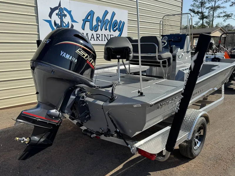 Slide: The Image of 2026 Xpress H20B Bay boat with Yamaha engine at Ashley Marine. - 7