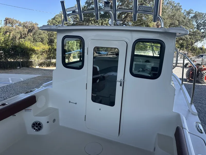 Slide: The Image of 2026 Parker 227 Explorer boat with AC and Seakeeper Ride. - 9