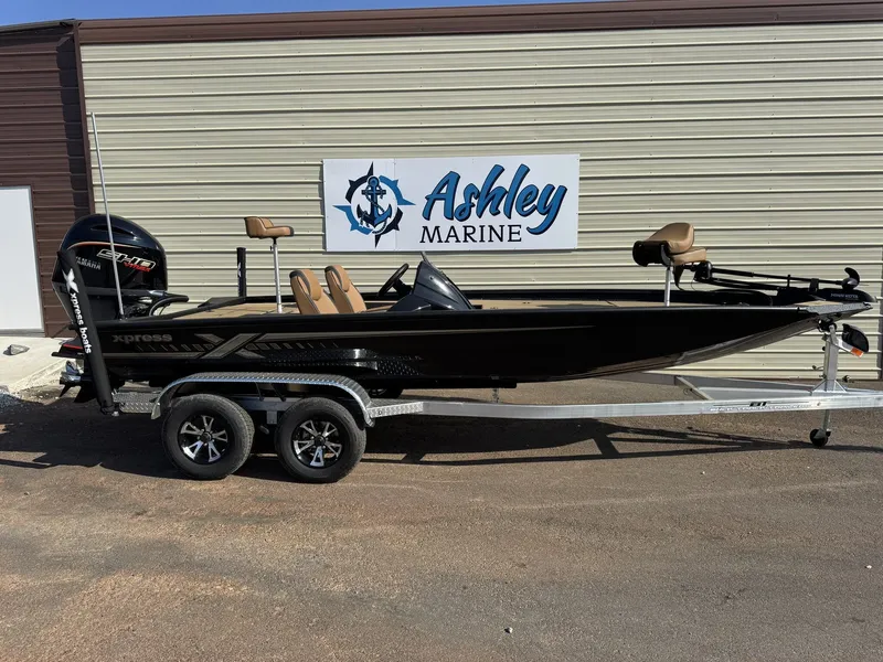 The Image of Xpress Hyper-Lift Bass Series H20 BASS 2026 - undefined