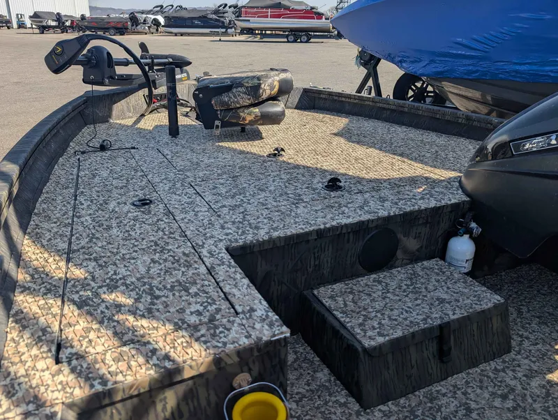 Slide: The Image of 2018 Lowe Stinger 175C boat with camouflage deck and equipment. - 4