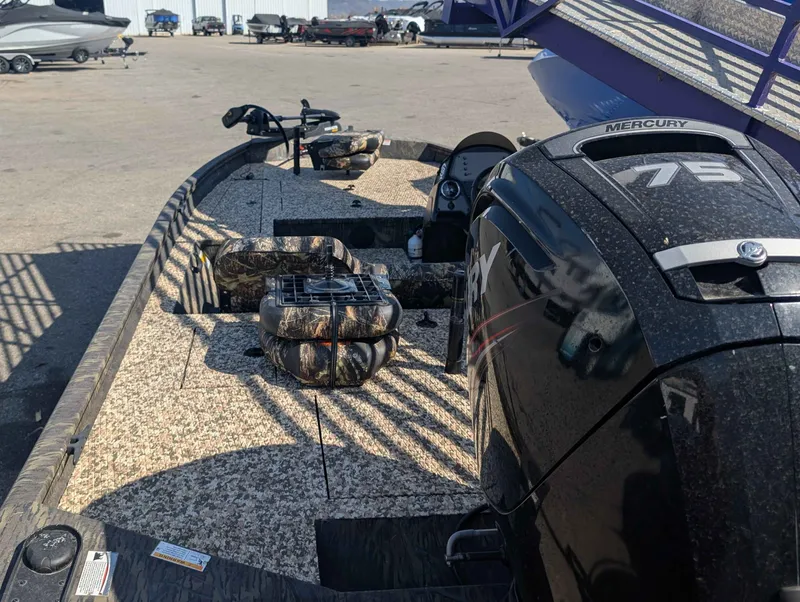 Slide: The Image of 2018 Lowe Stinger 175C boat with Mercury 75 engine. - 8