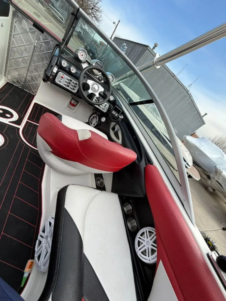 Slide: The Image of MasterCraft XStar 2009 - 6