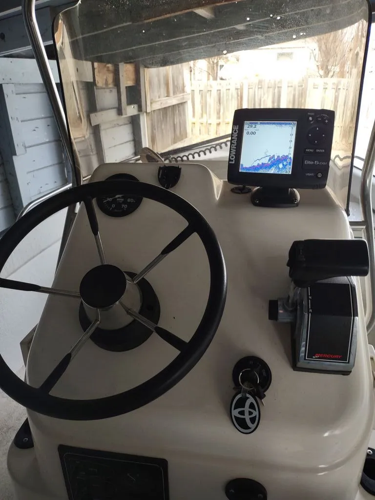 Slide: The Image of Key Largo 160 CC 2002 - 4