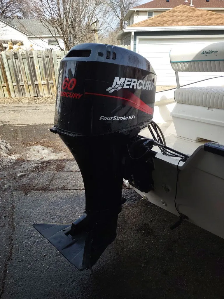 Slide: The Image of Key Largo 160 Center Console 2002 - 16