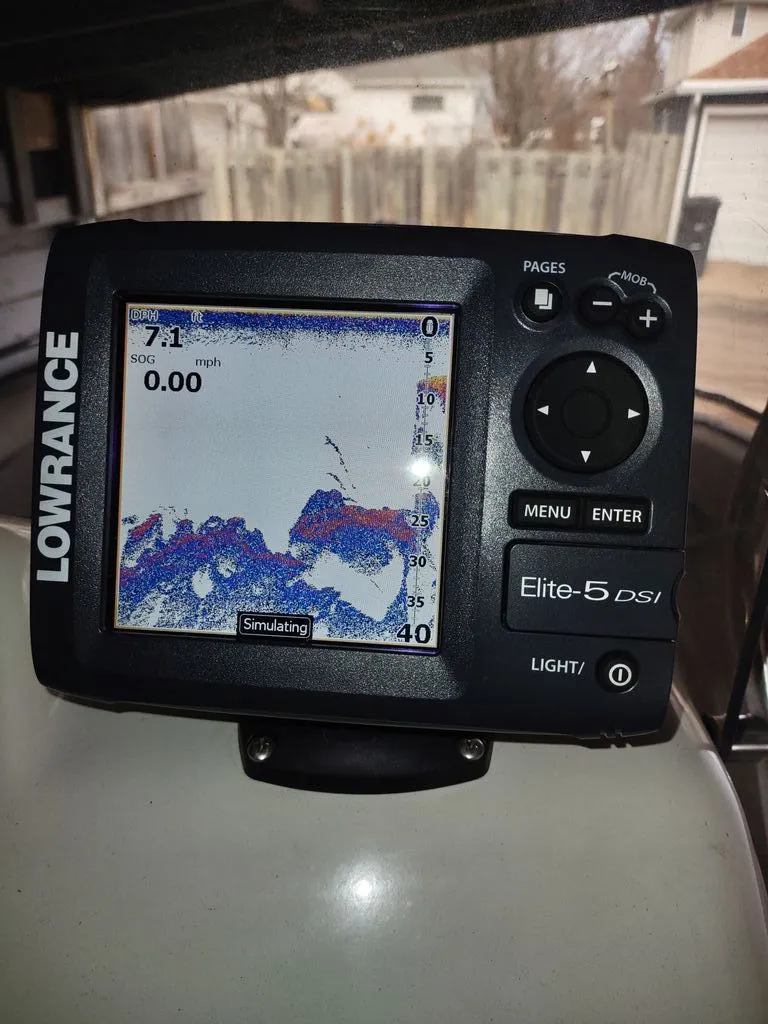 Slide: The Image of Key Largo 160 Center Console 2002 - 5