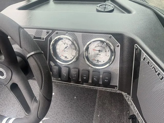 Slide: The Image of Lund 1650 Rebel XL Sport 2026 - 16