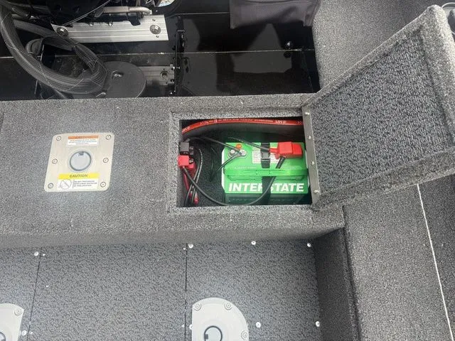 Slide: The Image of Lund 1650 Rebel XL Sport 2026 - 9