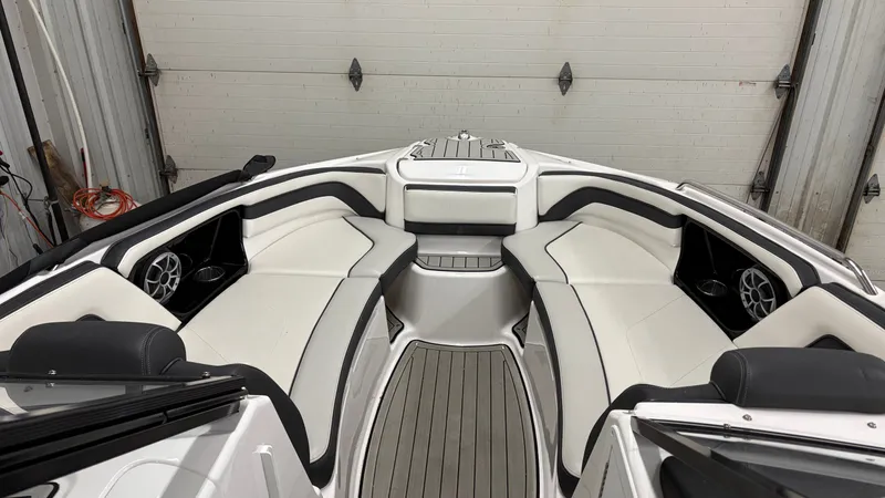 Slide: The Image of Yamaha 242SE 2020 - 13