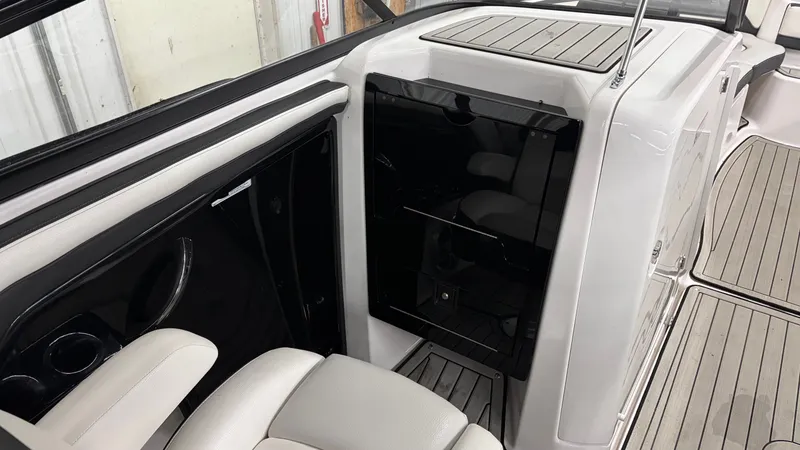 Slide: The Image of Yamaha 242SE 2020 - 18