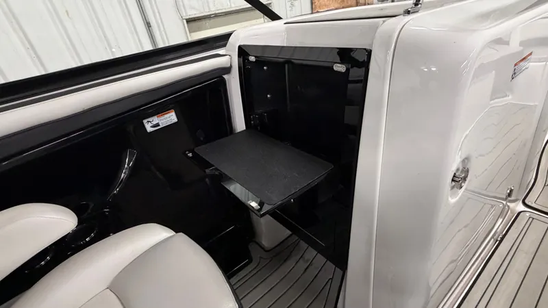 Slide: The Image of Yamaha 242SE 2020 - 22