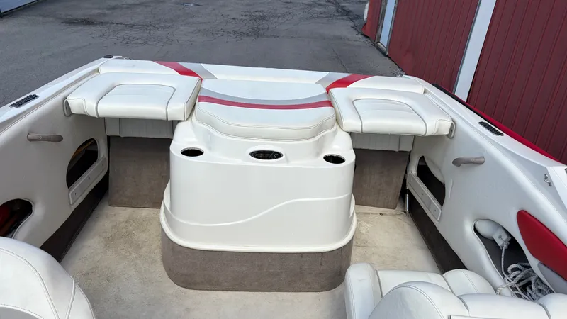 Slide: The Image of Stingray 195 LS/LX/LR 2009 - 12